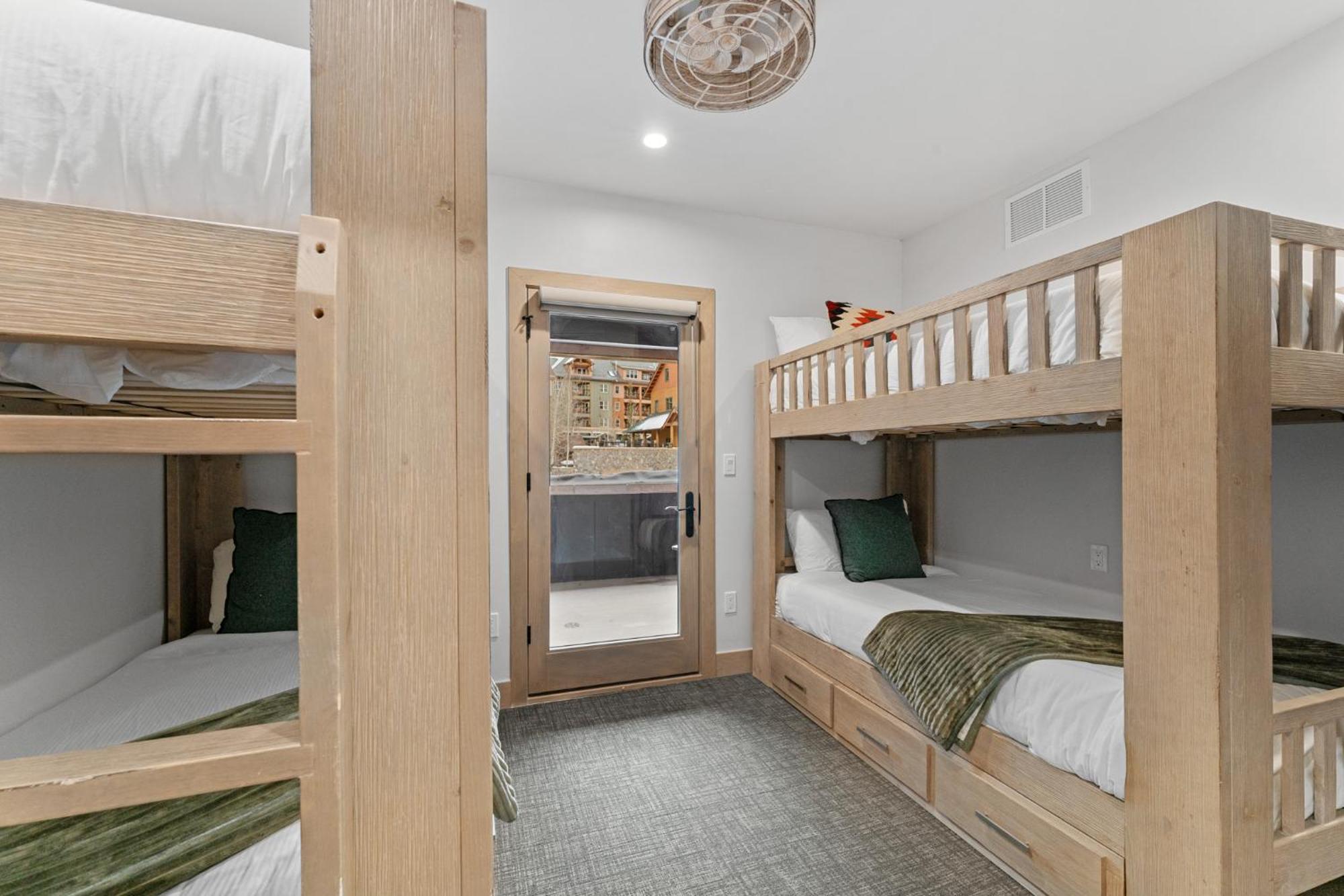 Inas Way Townhomes Unit D By Summit County Mountain Retreats キーストーン エクステリア 写真